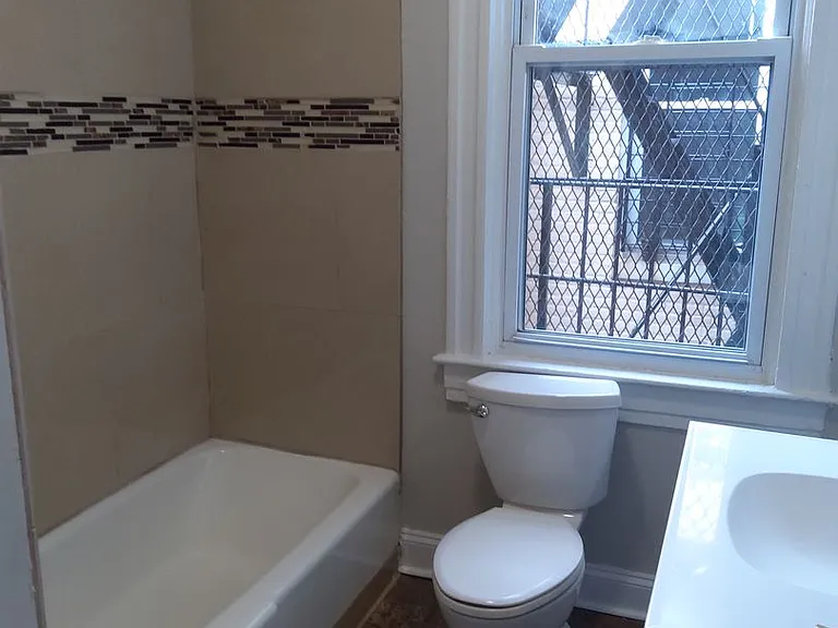 2920 N Calvert St — Photo 10