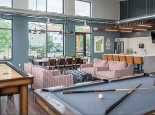 2003 121st St E #2000-105, Burnsville, MN 55337