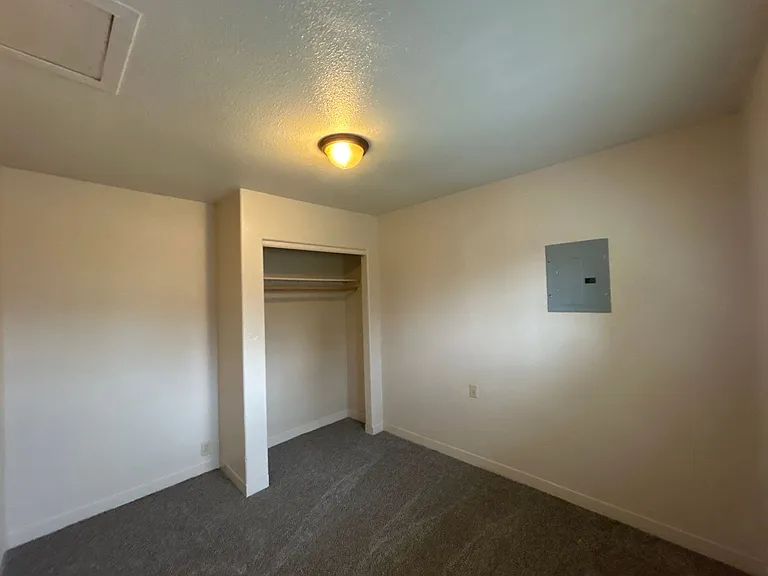 304 Rosewood St — Photo 10