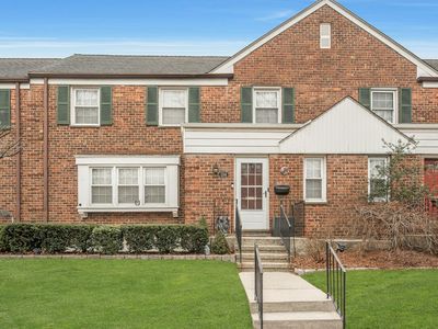 134 Robins Road #134, New Rochelle, NY, 10801