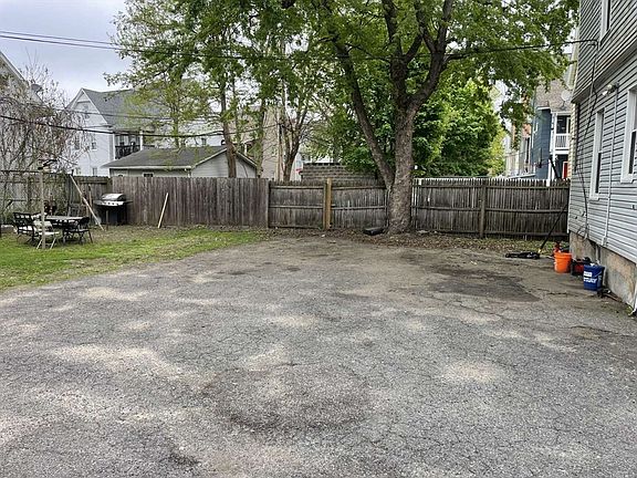 3rd image of 16-18 Alderman St
