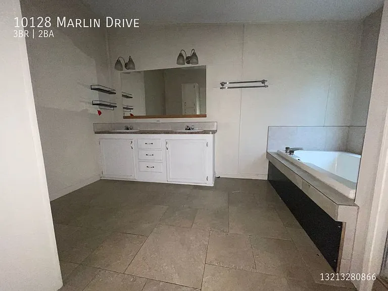10128 Marlin Dr — Photo 14