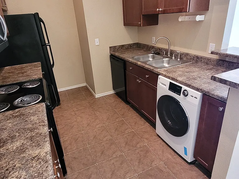 Kitchen with NEW washing machine