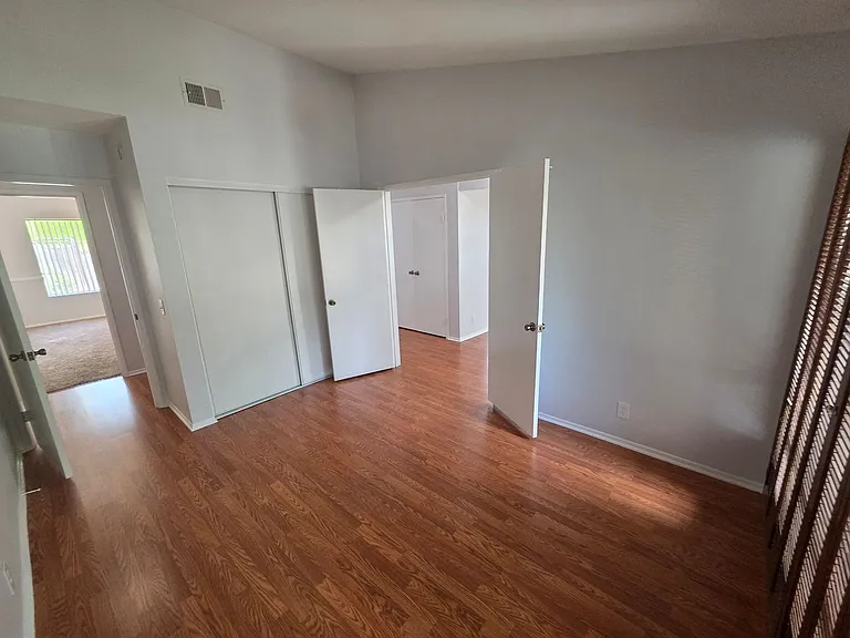1405 Paseo Manzana — Photo 11