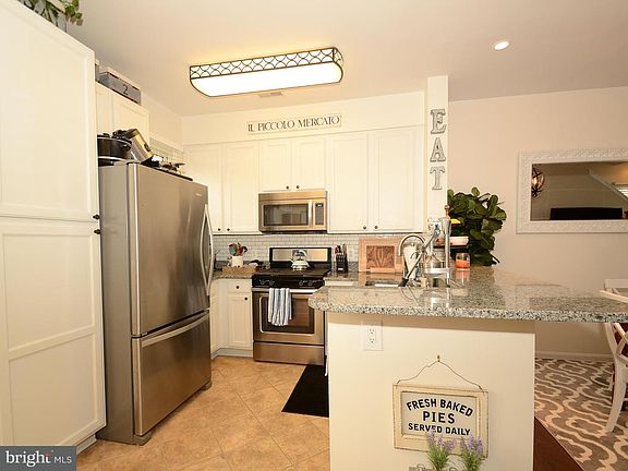 5th image of 23104 Blackthorn Sq