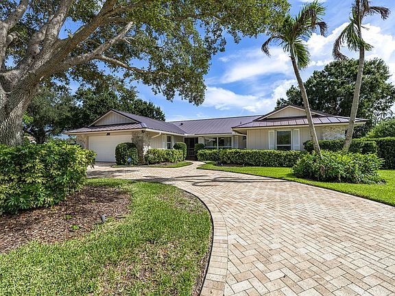 4th image of 165 Forest Cay