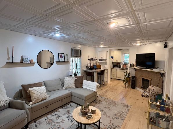 404 Bailey Ave #1