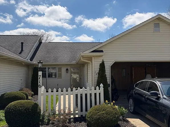 716 Bent Creek Dr, Wadsworth, OH 44281