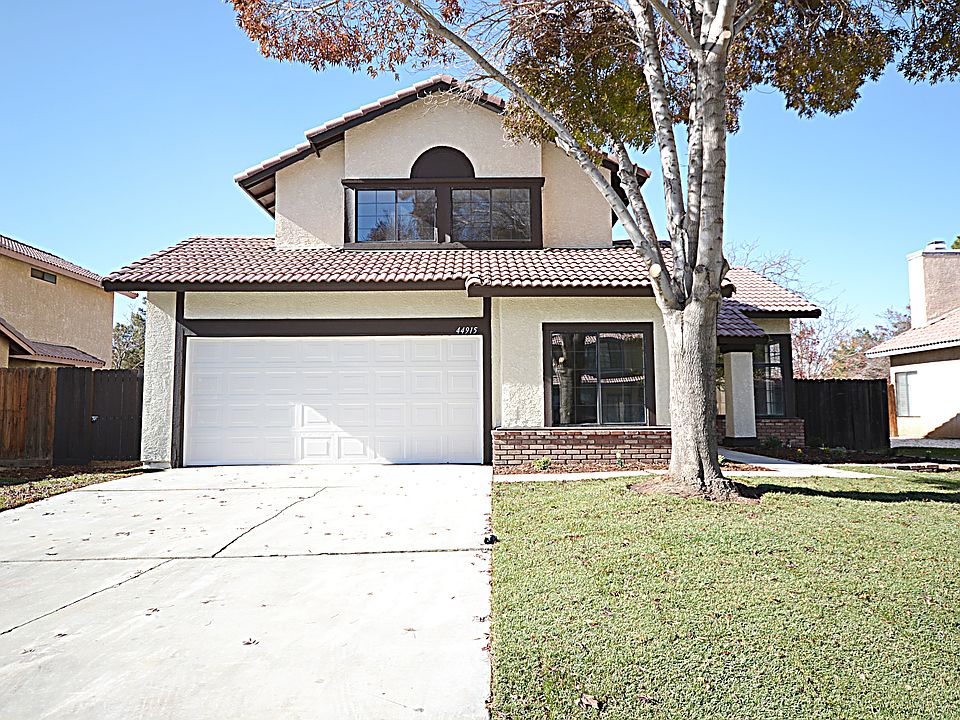 1st image of 44915 Rock Island Dr