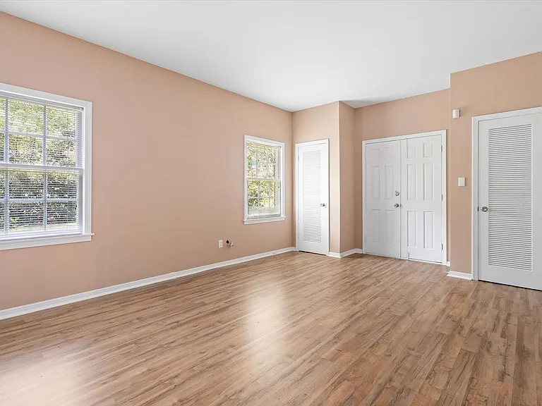 2825B Cottage Hill Rd — Photo 3