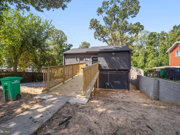 5800 66th Ave, Riverdale, MD 20737