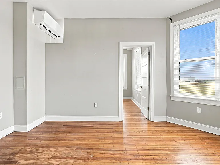 1001 Pine St #301A — Photo 9