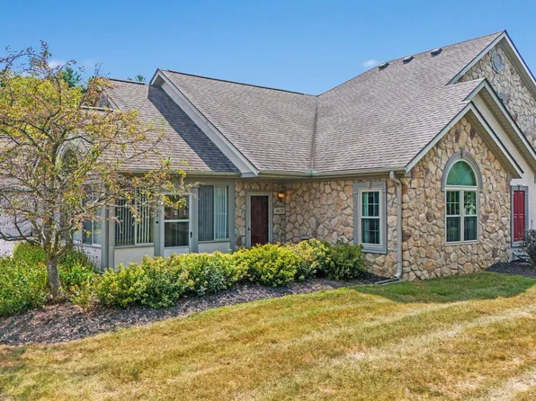 8630 Stonewoods Ln, Powell, OH 43065