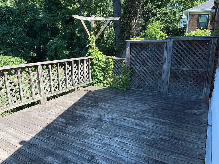 1308 S Kings Dr — Photo 9