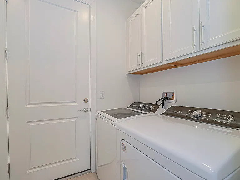 4487 Nautilus Cir — Photo 16