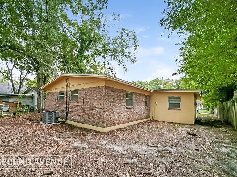 2939 W 4th St — Photo 20