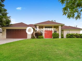 1425 SW 6th Pl, Cape Coral, FL 33991