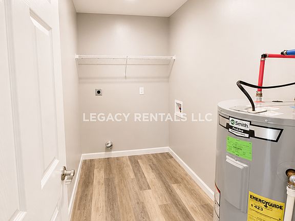 5th image of 238 Longwood Ln #238