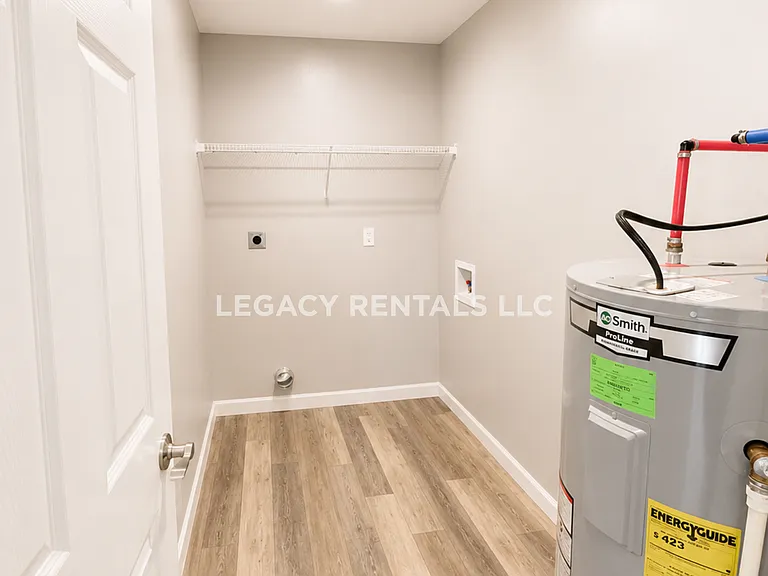238 Longwood Ln #238 — Photo 5