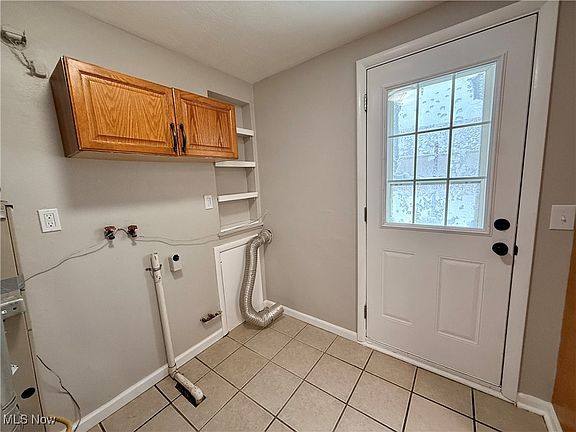 3rd image of 707 Vermont Dr