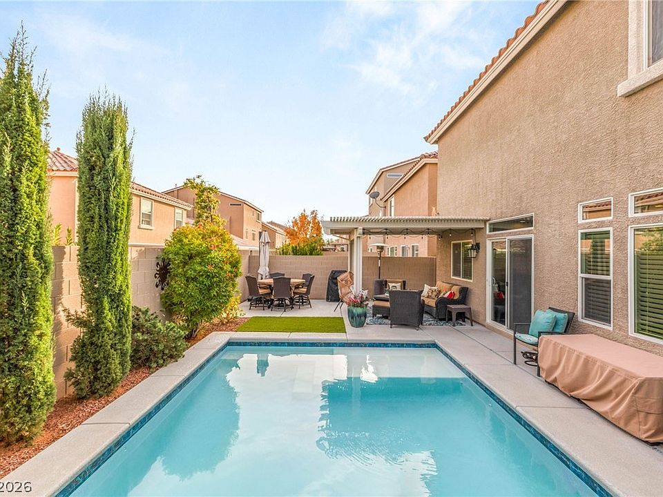 1st image of 10592 Aphrodite St