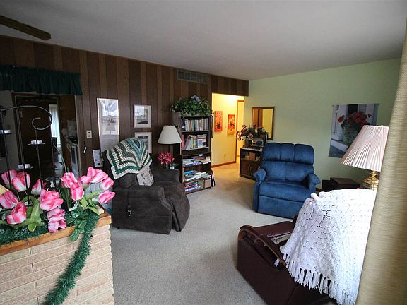 3rd image of 1403 Ithaca Ave