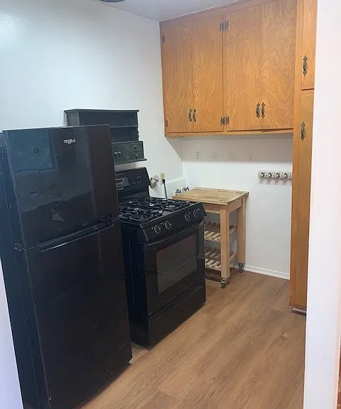 744 W 33rd St — Photo 10