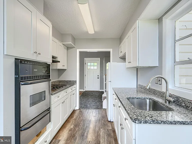 6901 Chippewa Dr — Photo 13