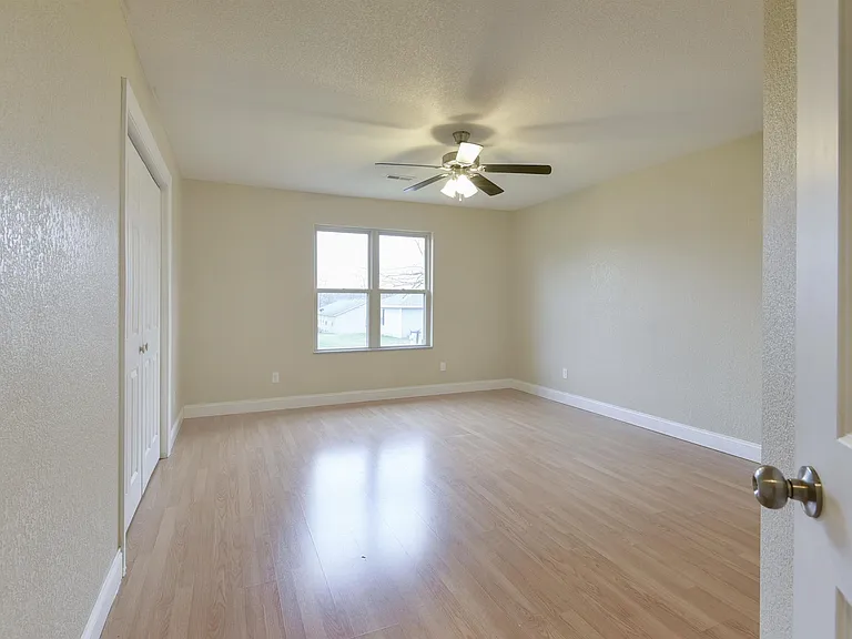 Mountain Grove Duplexes - 514MA — Photo 3