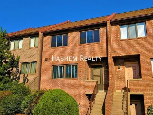 3719 Madison Ln #A, Falls Church, VA 22041