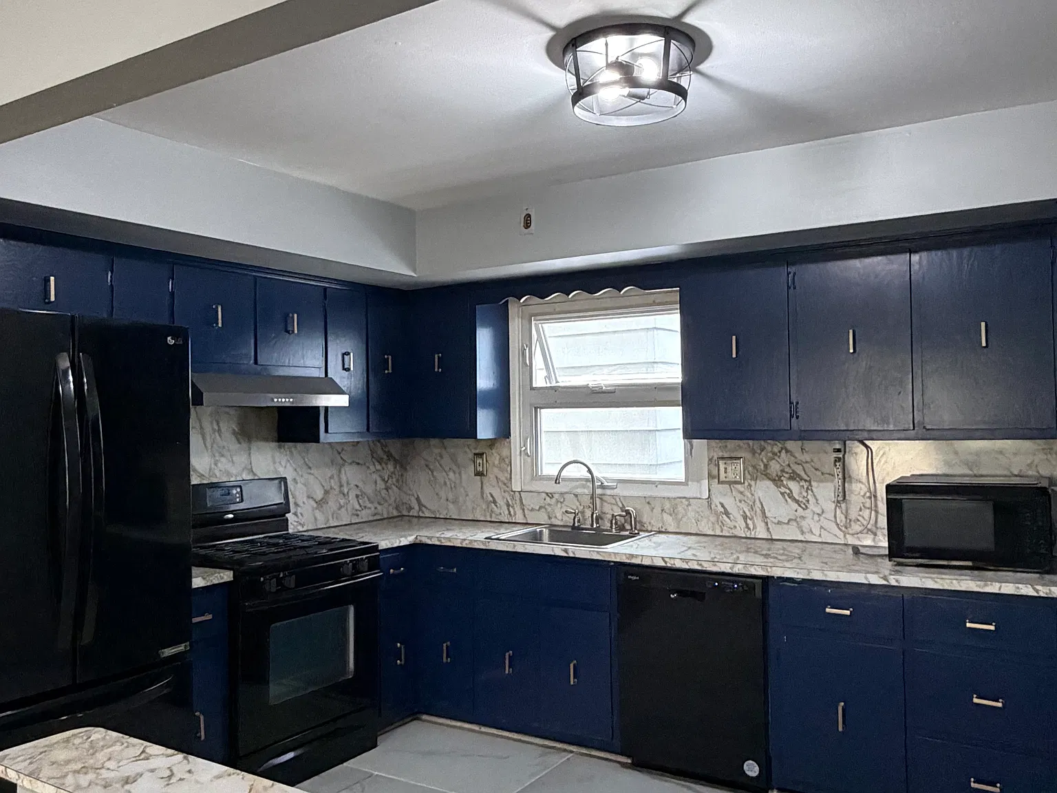W 54th St, Bayonne — Photo 2