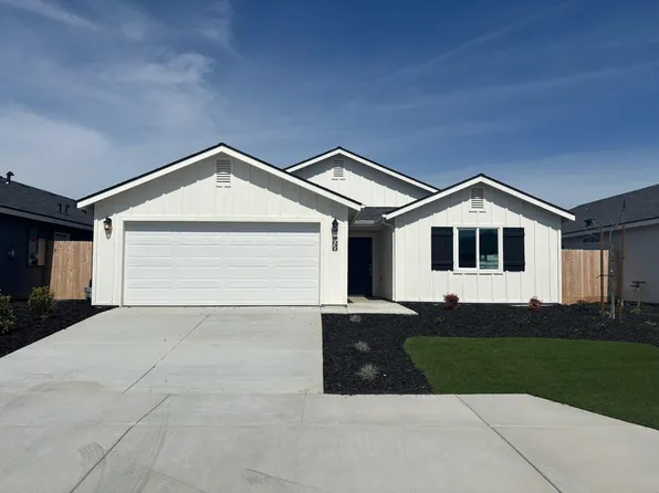 7030 Elm Street, Visalia, CA 93291