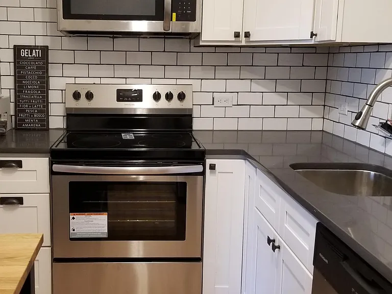 61 Briarwood Ln #F — Photo 2