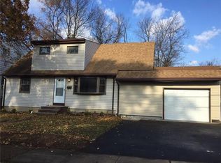 24 Sine Rd, Edison, NJ 08817