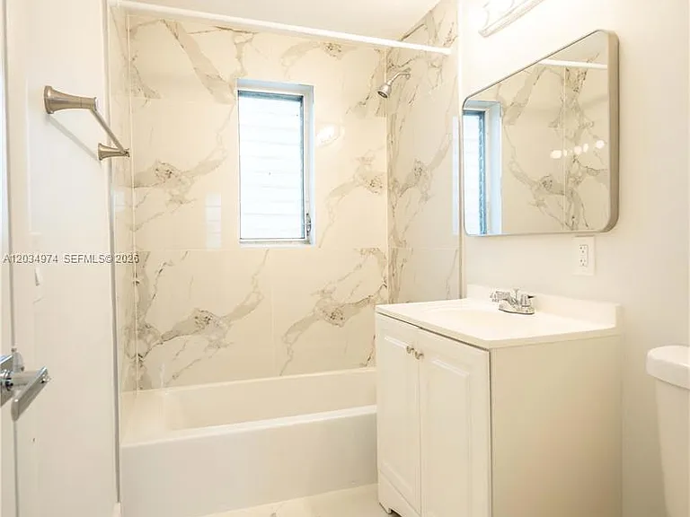 1208 71st St #3 — Photo 14