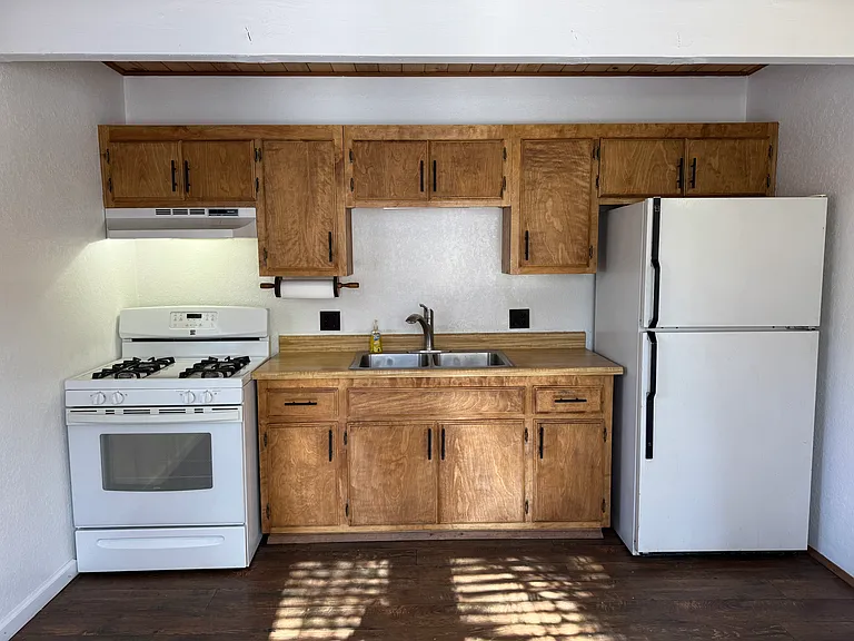 693 Butte Ave — Photo 4