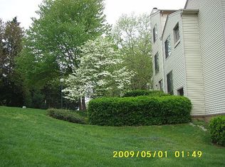 18501 Locust Point Ct, Montgomery Village, MD 20886