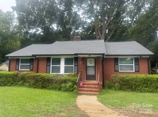 116 S White St, Marshville, NC 28103