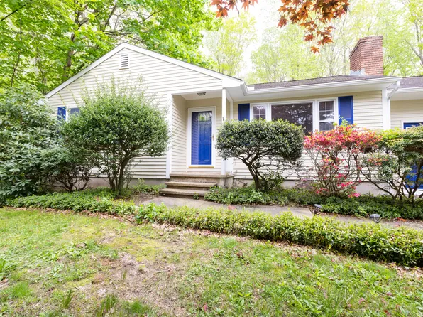 138 White Birch Drive, Guilford, CT 06437