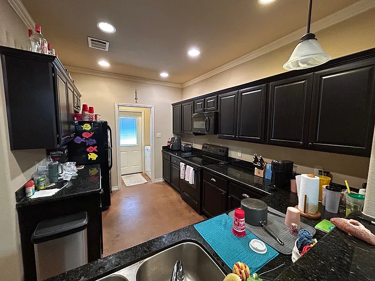 3501 General Pkwy #1 — Photo 2