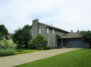 4915 Glenridge Cir NE, Canton, OH