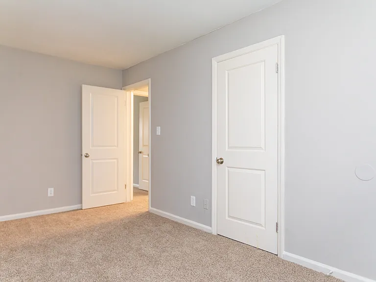 Carriage House — Photo 9