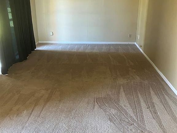 5th image of 4403 Shady Ln