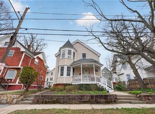 256 Vermont Ave, Providence, RI 02905