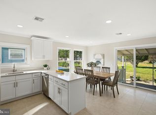 205 Bonaire Dr, Toms River, NJ 08757