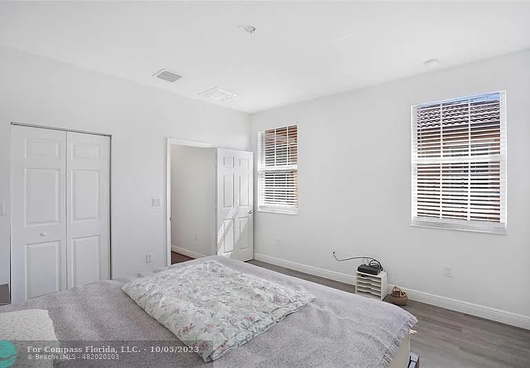 14720 SW 11th St — Photo 58