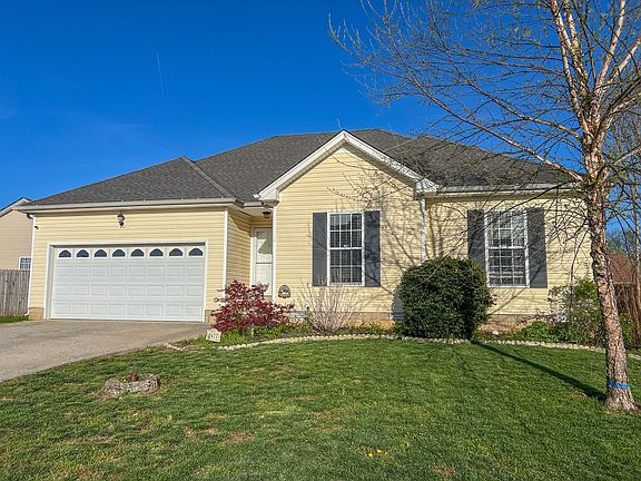 2nd image of 3677 Aurora Dr