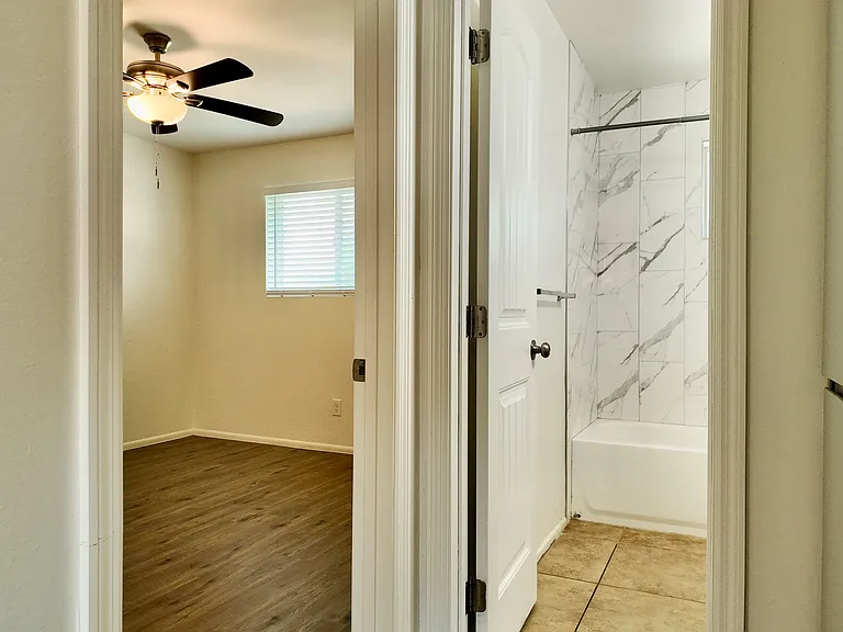 2020 N 51st St #2 — Photo 8