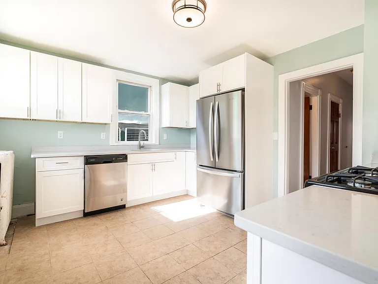 86 Brook St #1 — Photo 1