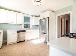 86 Brook St #2, Brookline, MA 02445